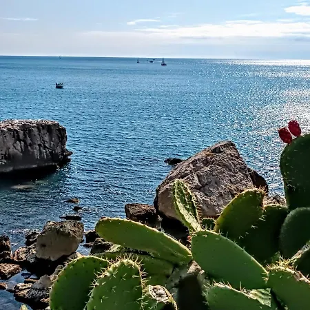 La Casetta Nelle Mura Террачина